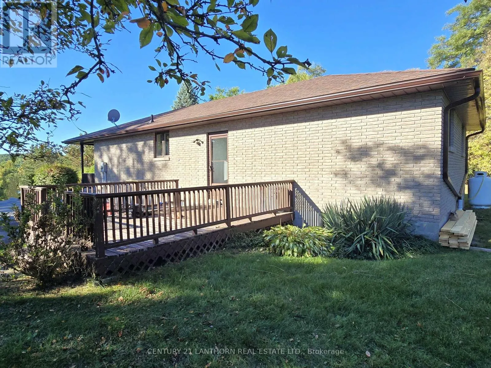 242 RIVER VALLEY ROAD