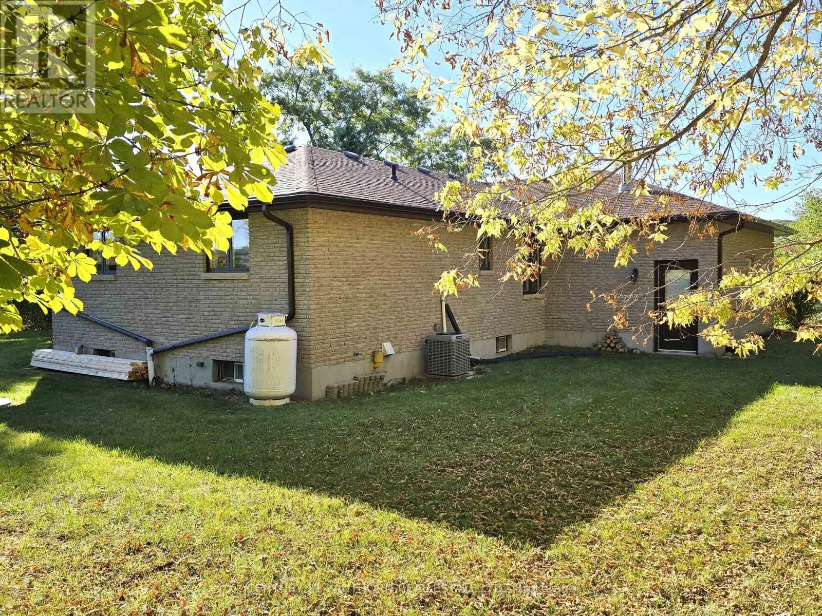 242 RIVER VALLEY ROAD