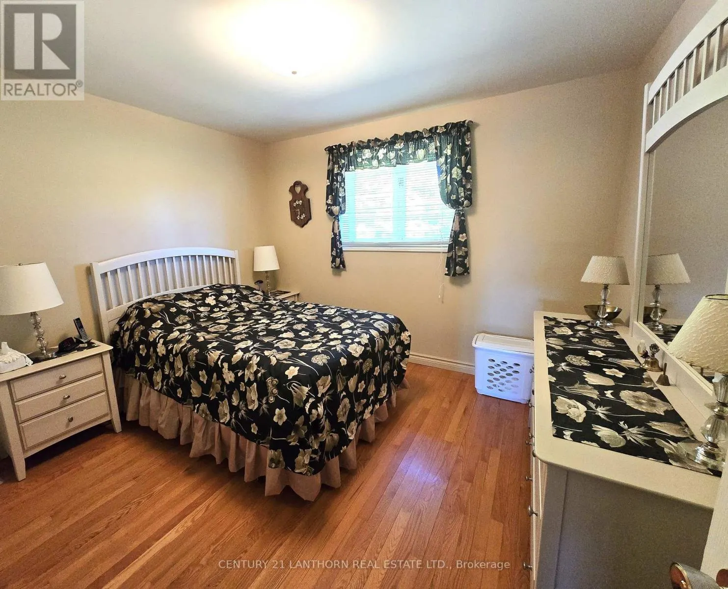 242 RIVER VALLEY ROAD