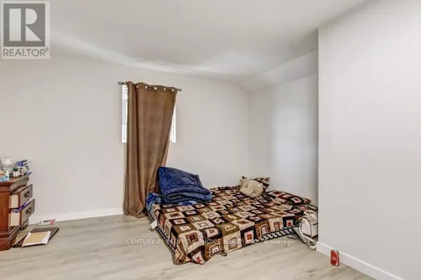 10 GIVINS STREET