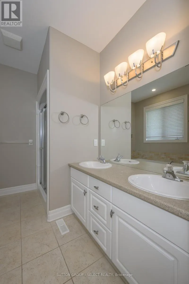 68 - 124 NORTH CENTRE ROAD, #68