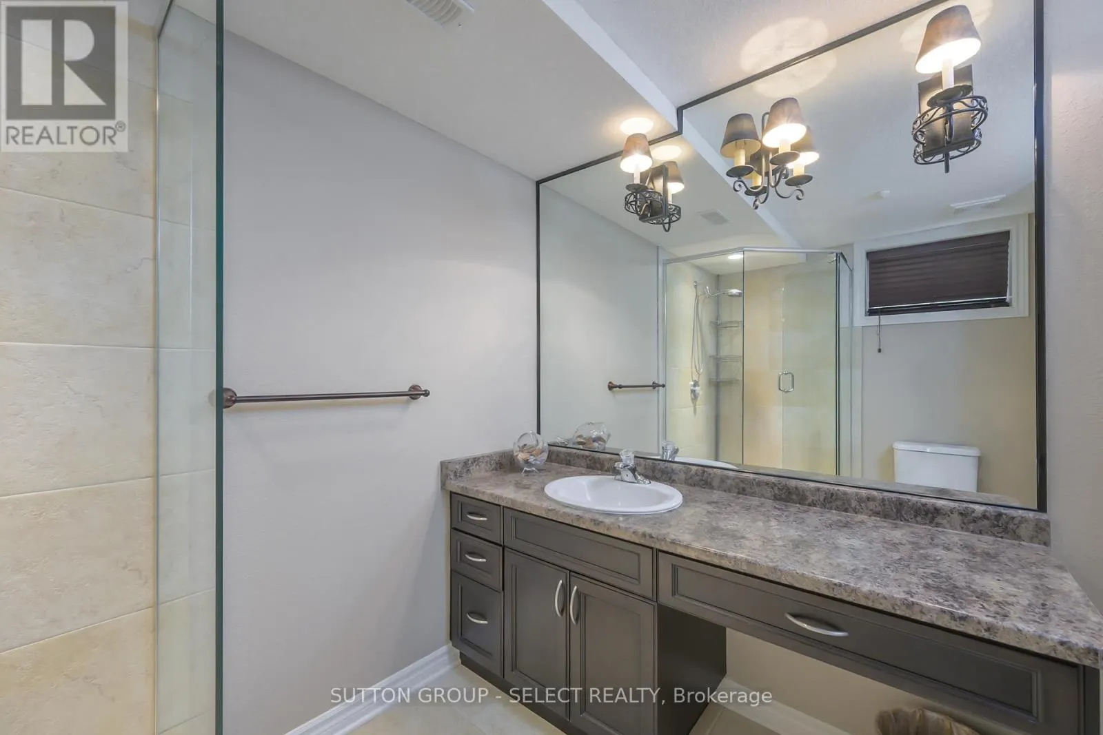 68 - 124 NORTH CENTRE ROAD, #68