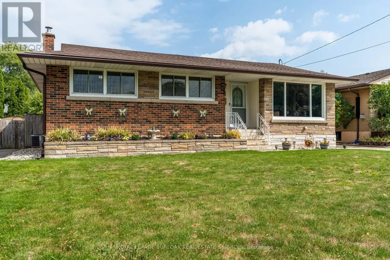7 KENWOOD CRESCENT