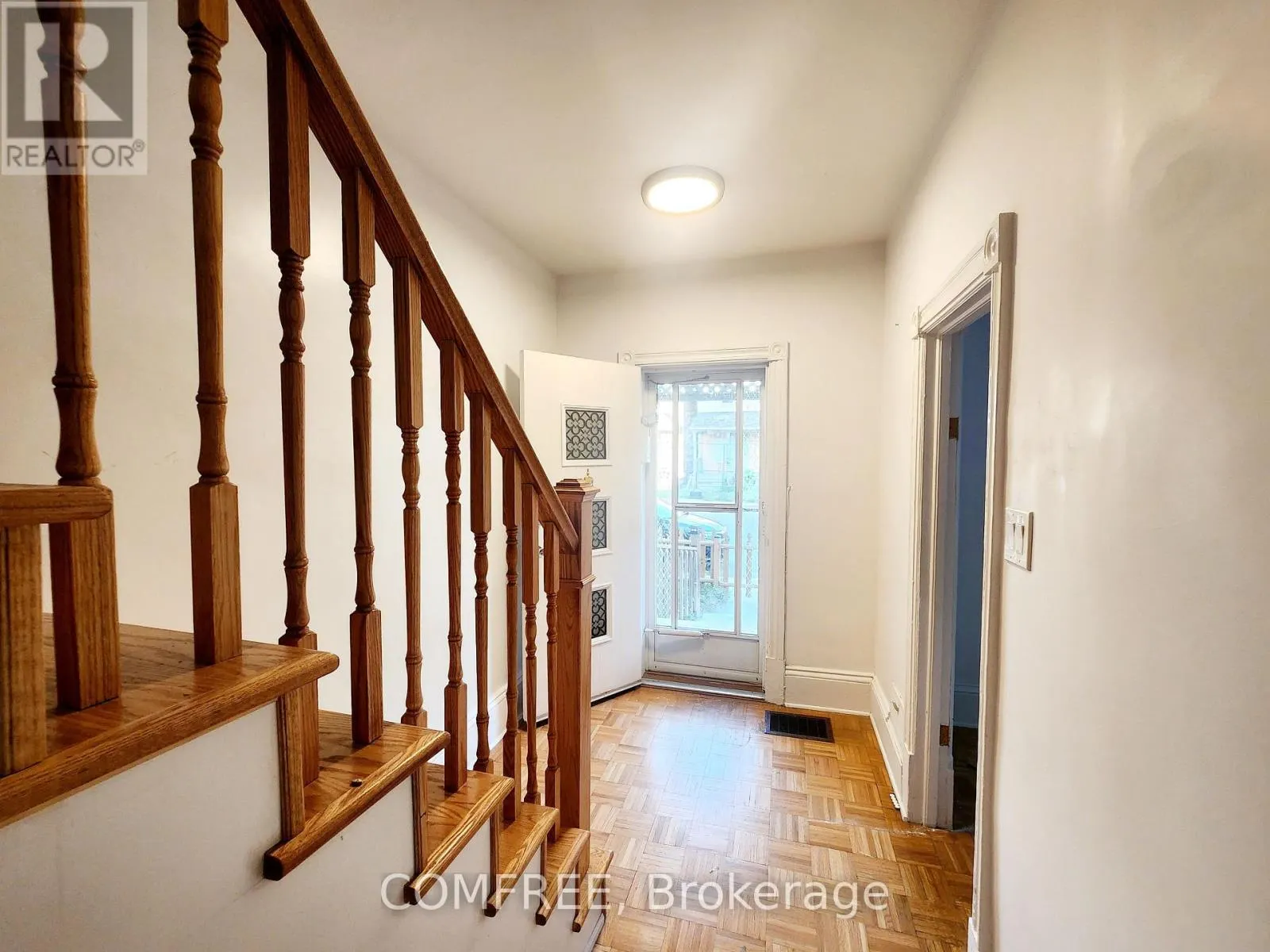 274 BELL STREET S