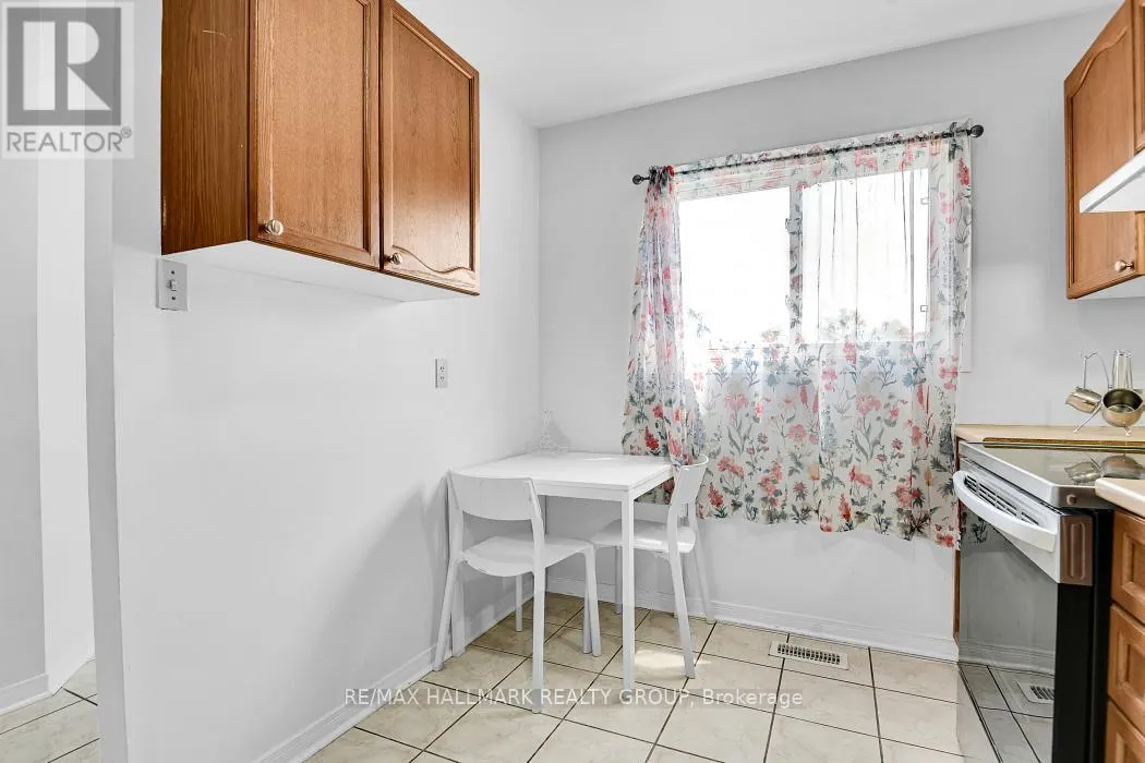 81 - 2772 PIMLICO CRESCENT