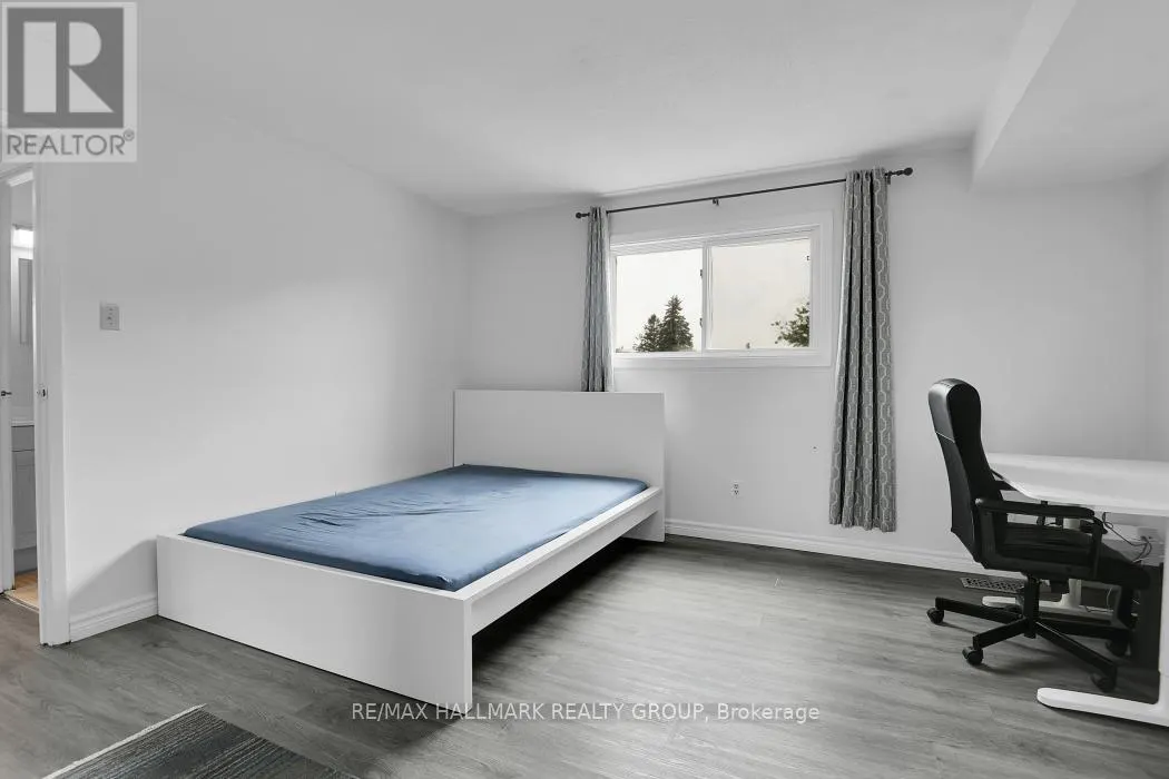 81 - 2772 PIMLICO CRESCENT