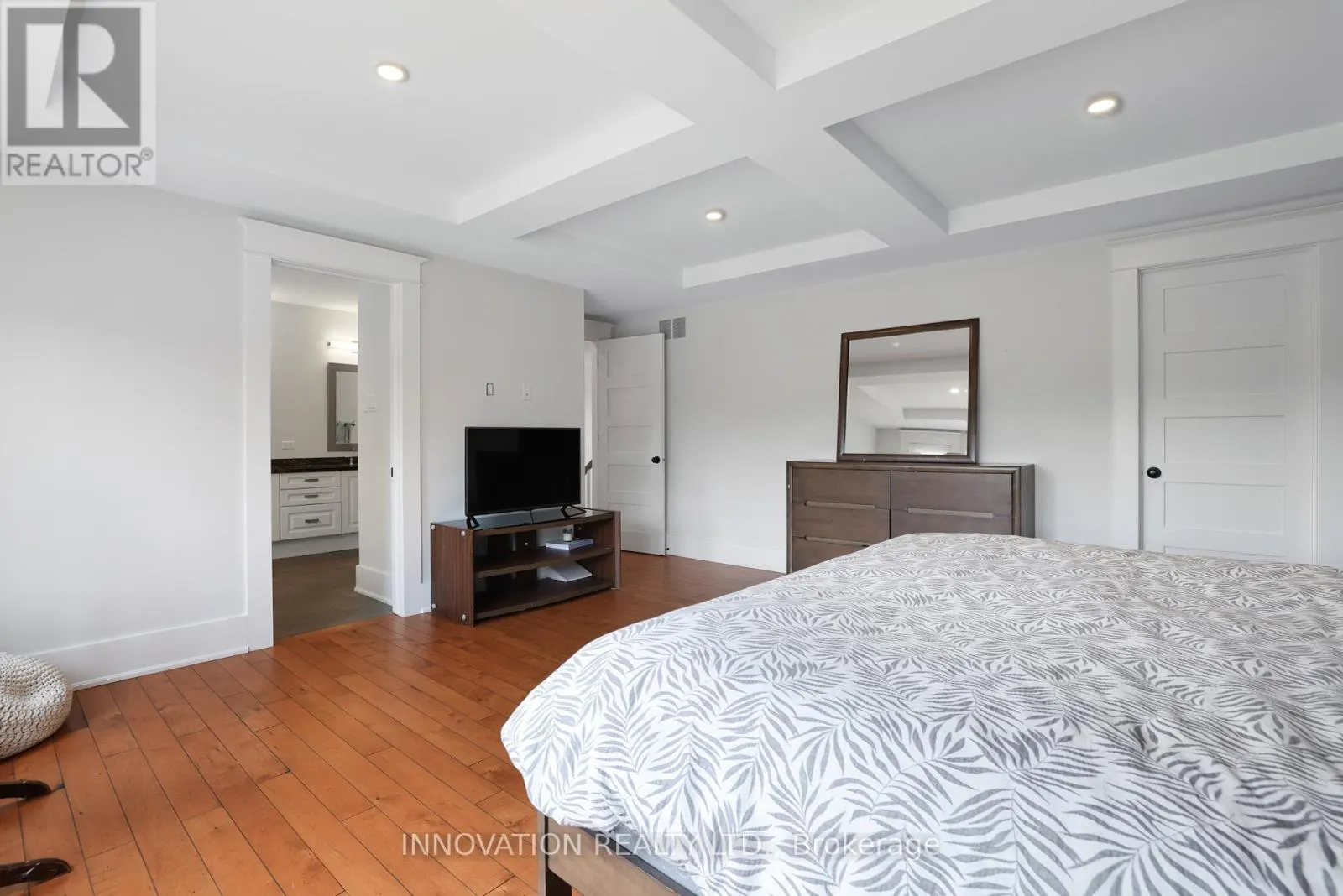 115 EAGLE CREEK COURT