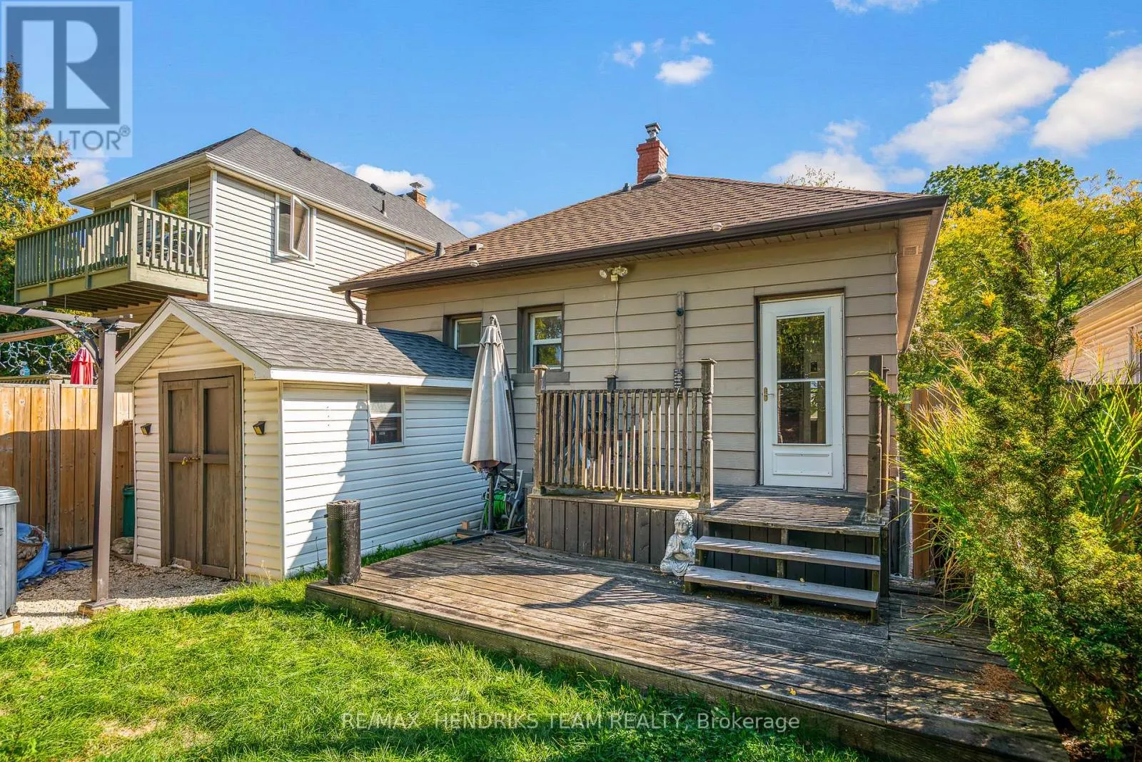 4 RAVINE ROAD
