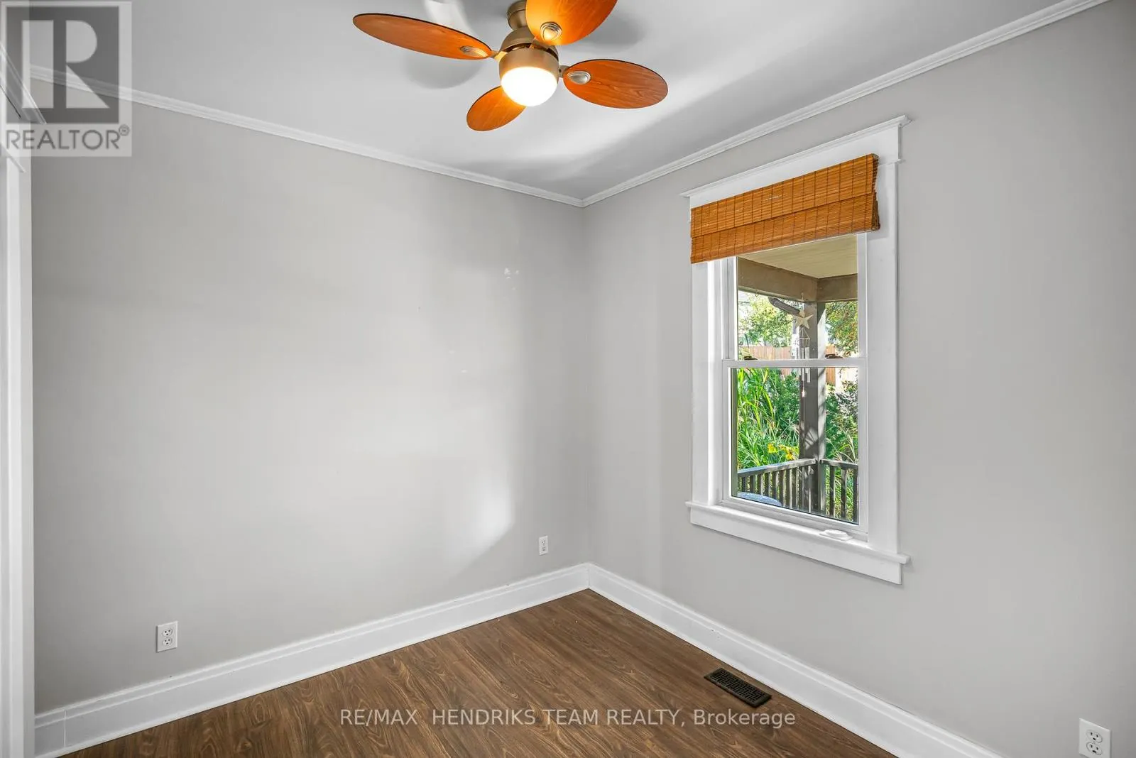 4 RAVINE ROAD