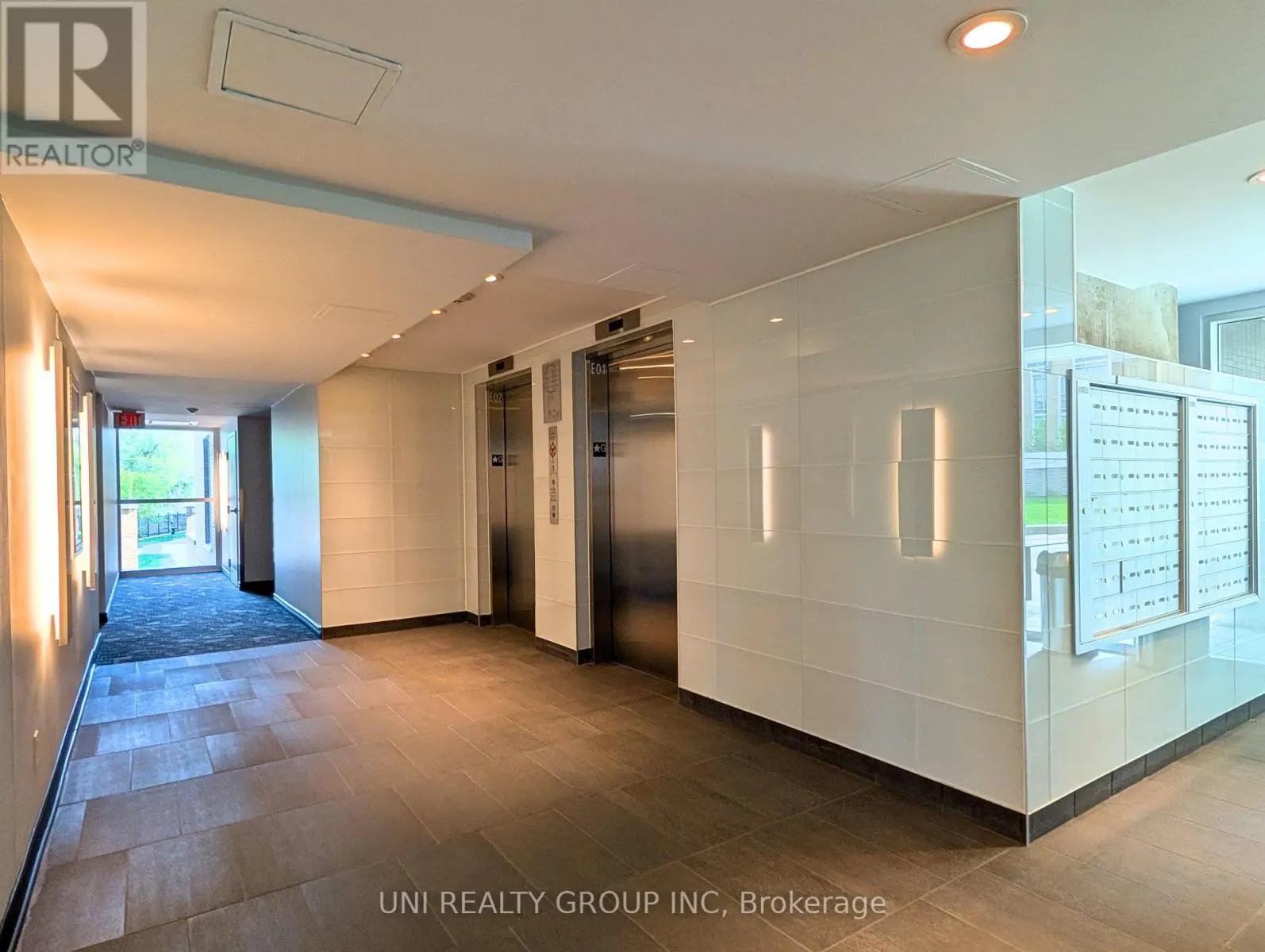 409 - 250 LETT STREET