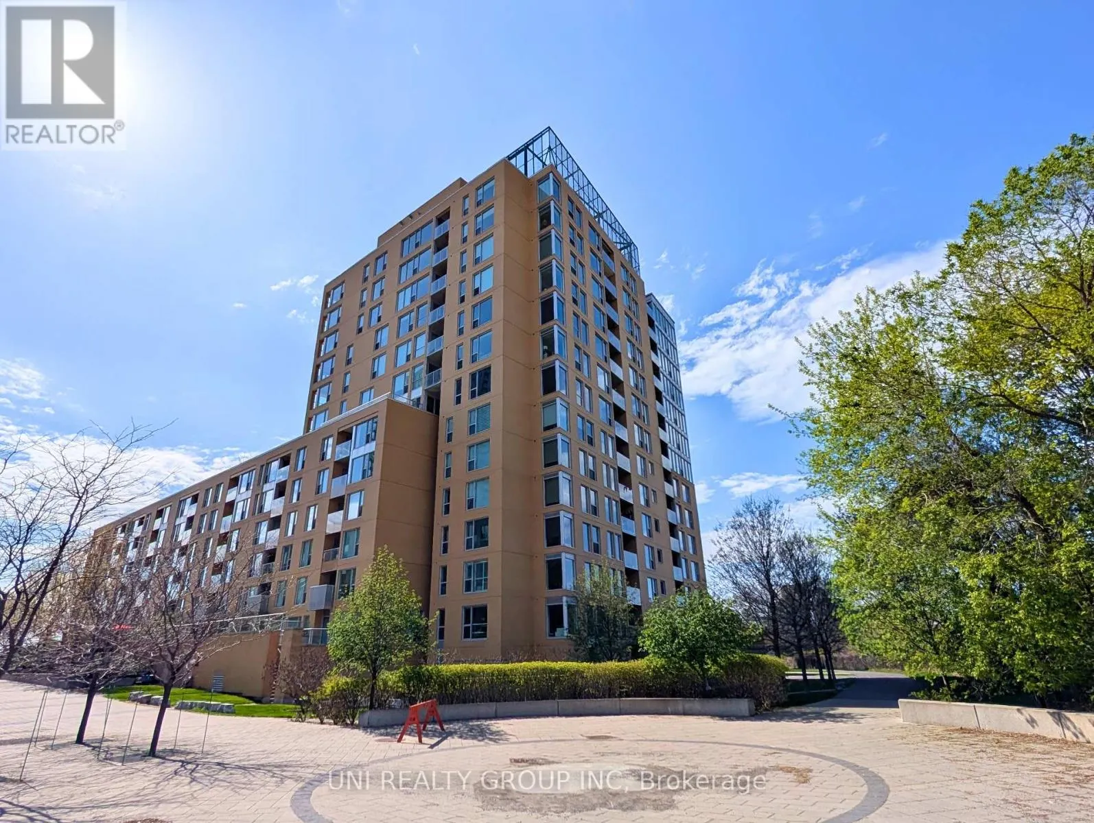 409 - 250 LETT STREET