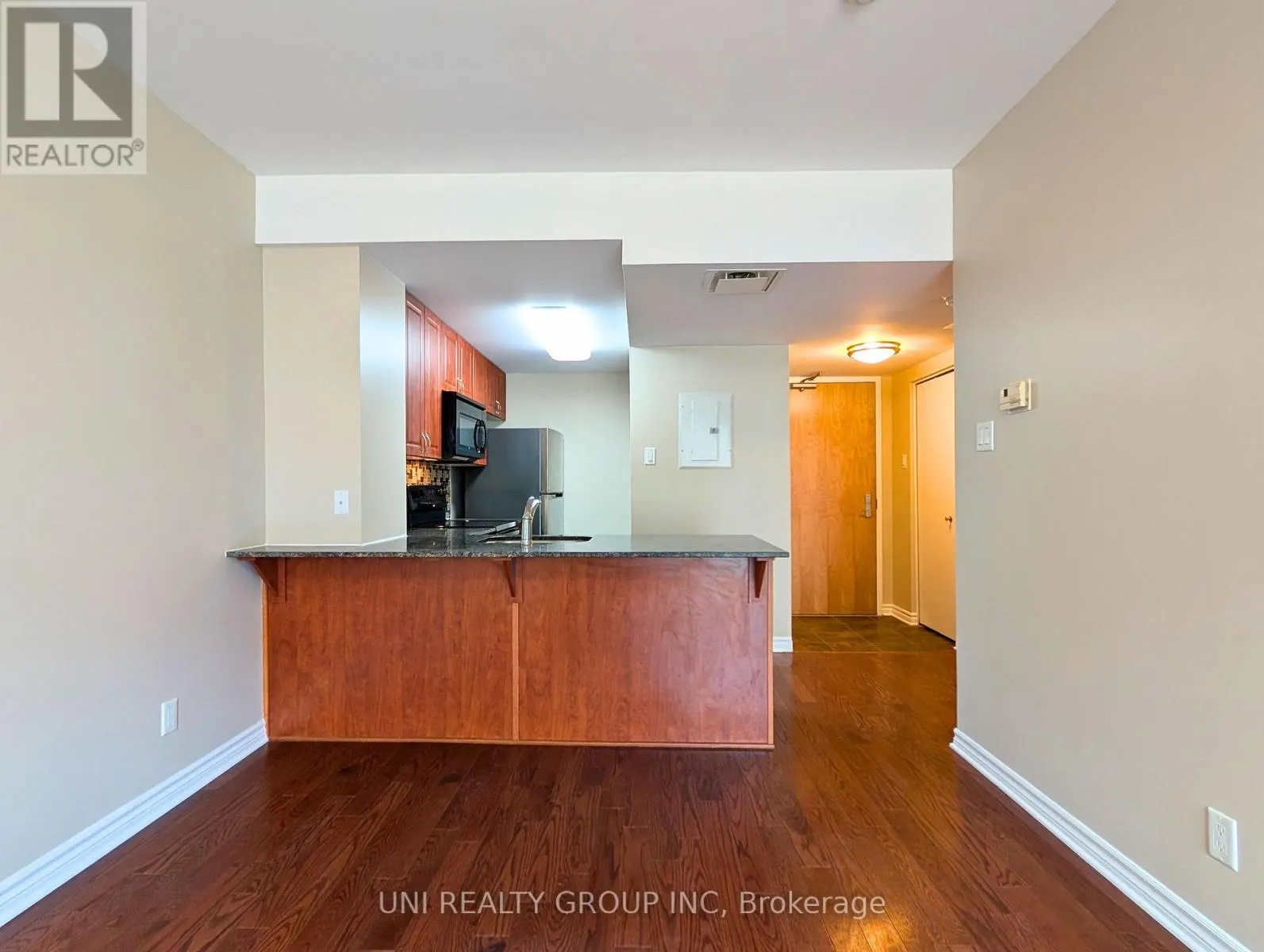 409 - 250 LETT STREET