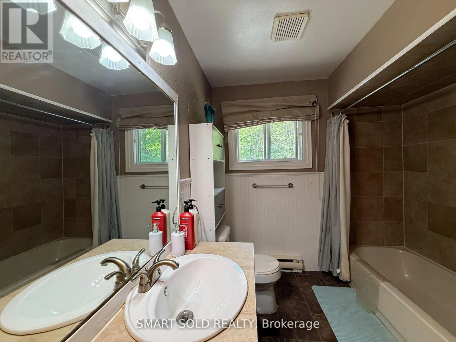105 MUSKOKA GLENS COTTAGE ROAD