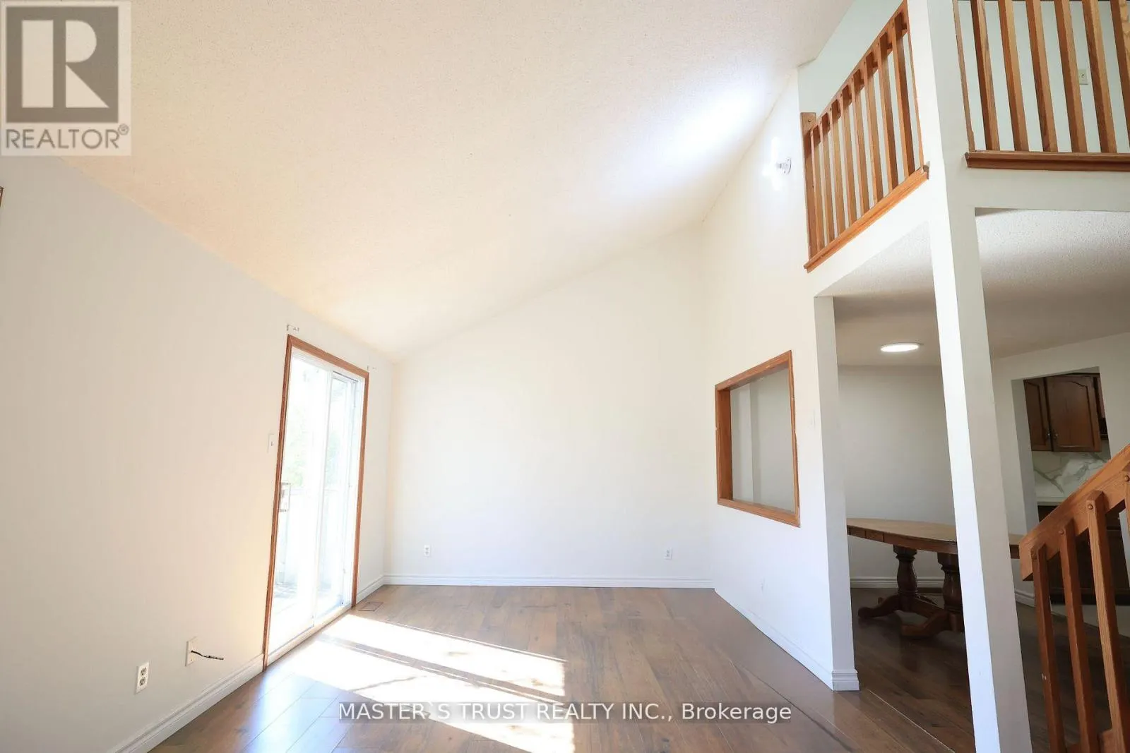 559 EDINBURGH ROAD S