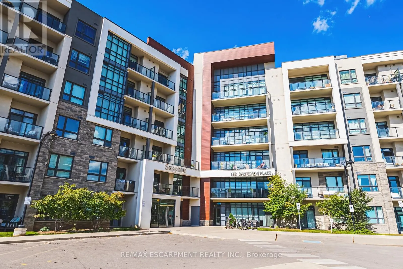 428 - 125 SHOREVIEW PLACE