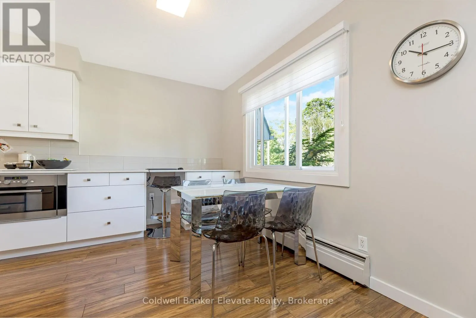 24 - 233 WESTMINSTER DRIVE S