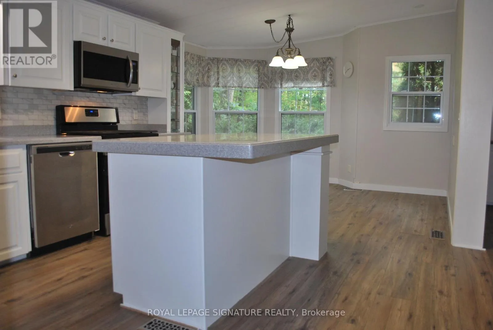 A37 - 9910 NORTHVILLE CRESCENT S