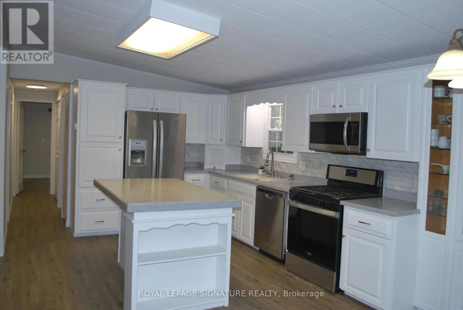 A37 - 9910 NORTHVILLE CRESCENT S