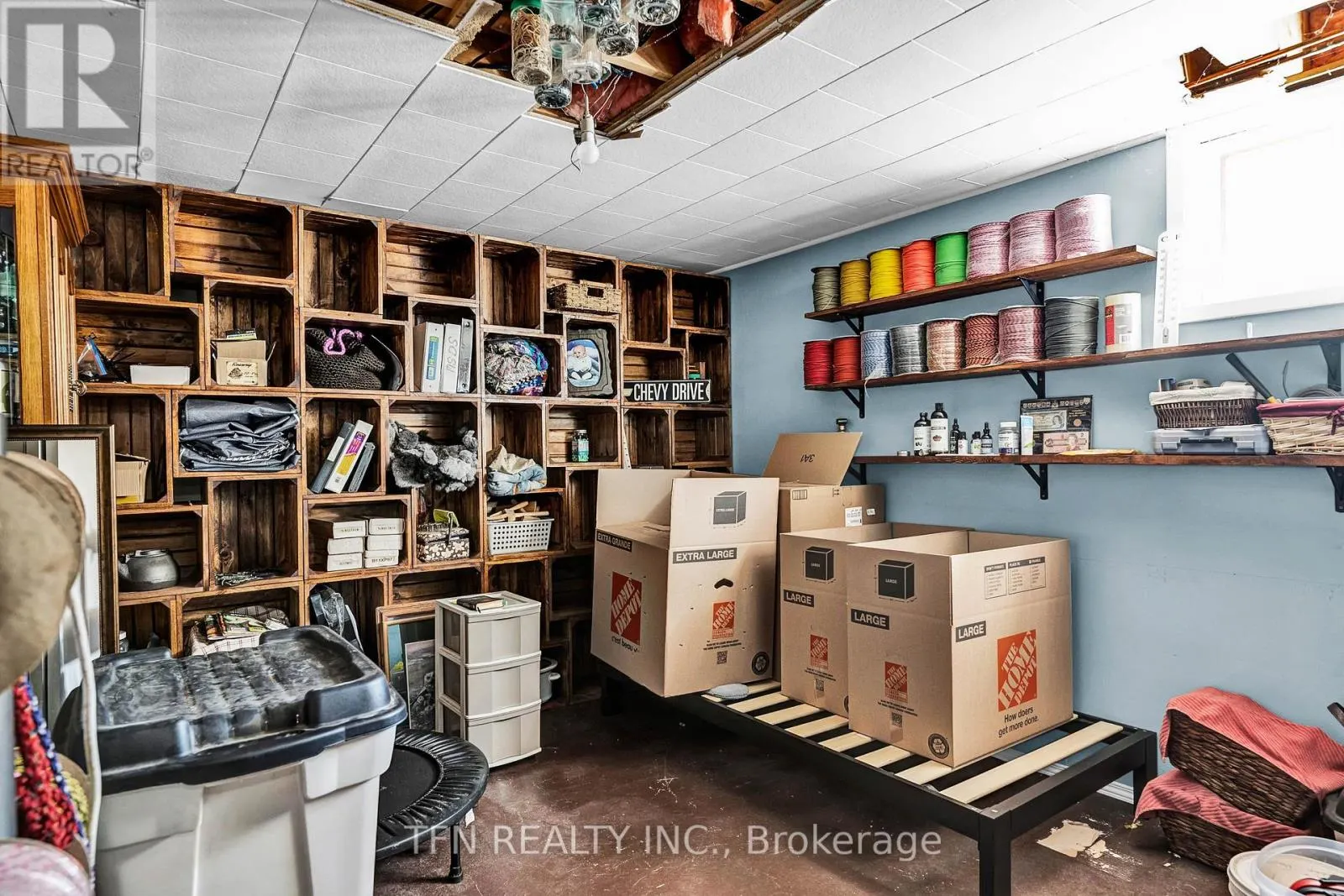 110 MACHAR STRONG BOUNDARY ROAD W
