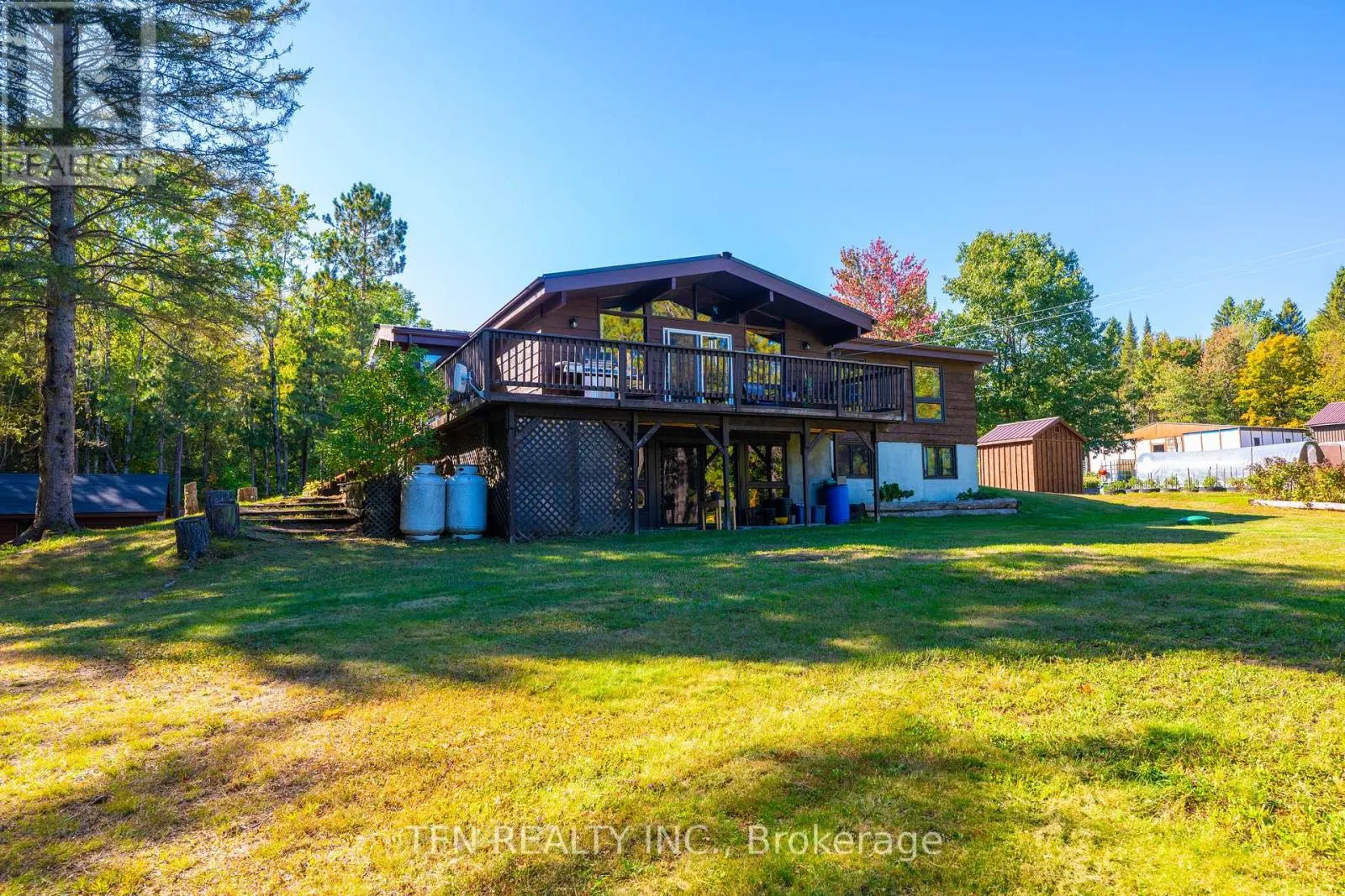 110 MACHAR STRONG BOUNDARY ROAD W