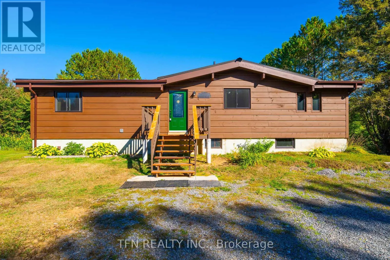 110 MACHAR STRONG BOUNDARY ROAD W