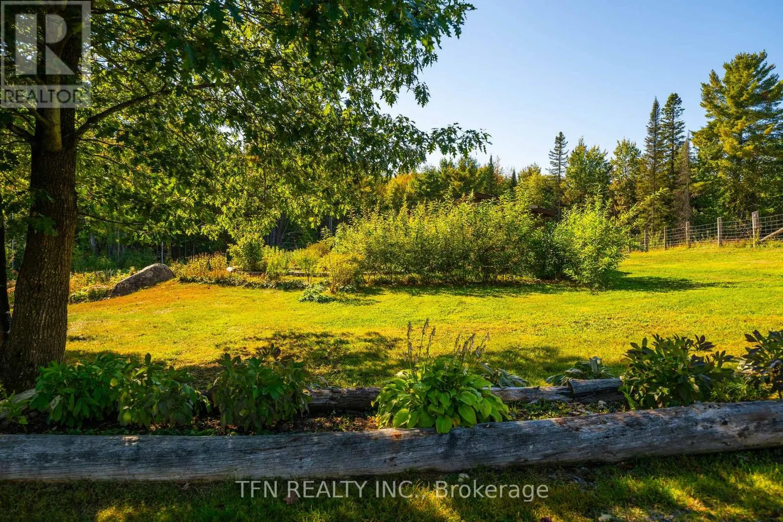 110 MACHAR STRONG BOUNDARY ROAD W