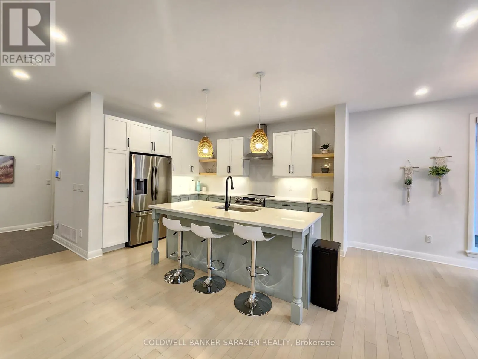 22 STANHOPE COURT