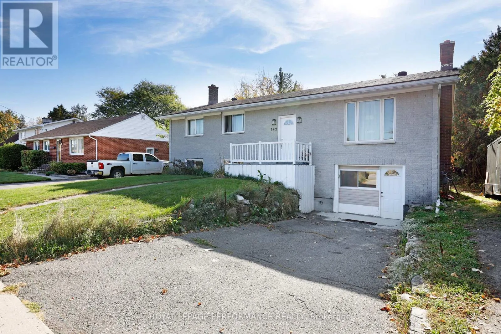 142 MEADOWLANDS DRIVE W