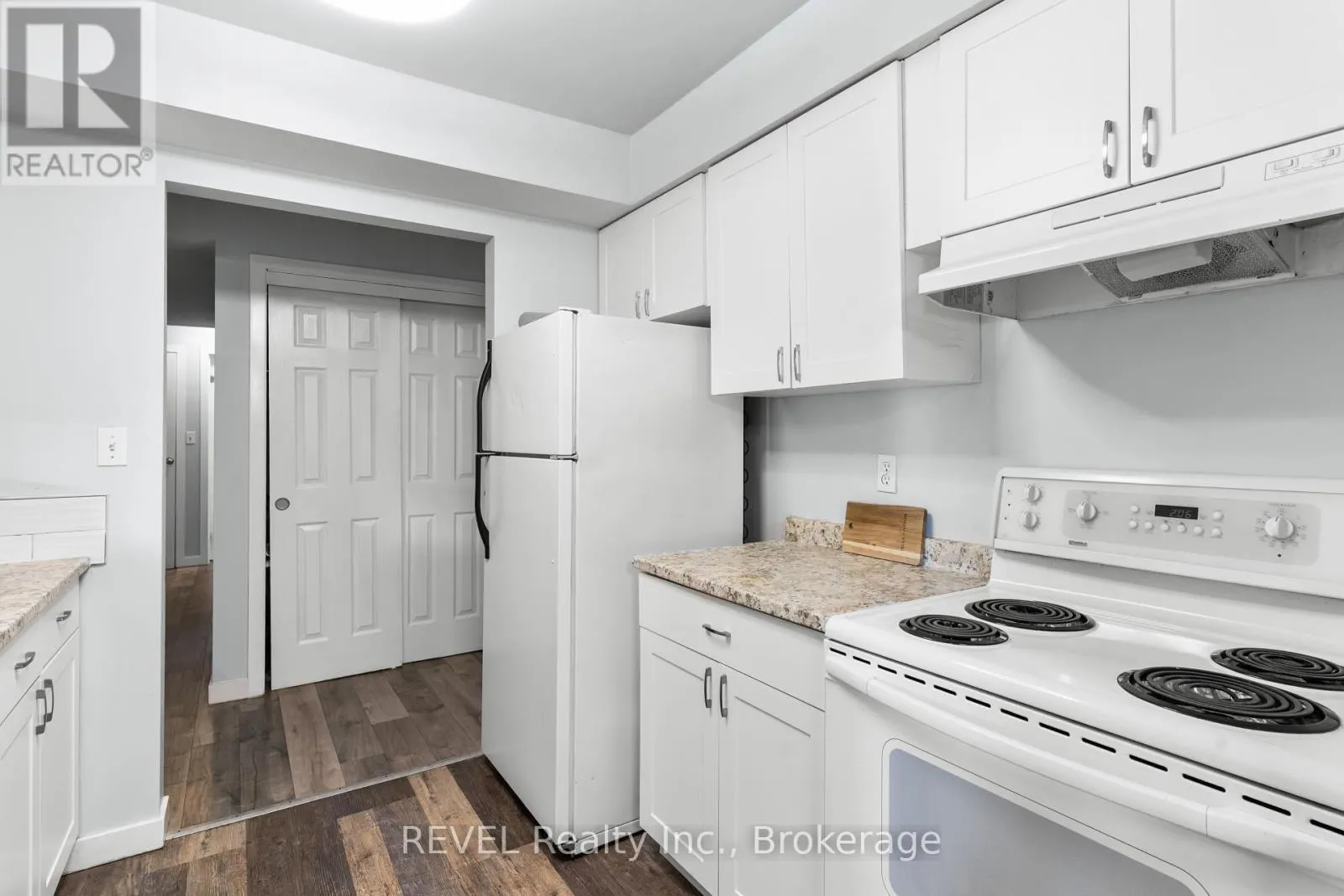 305 - 5222 PORTAGE ROAD, #305
