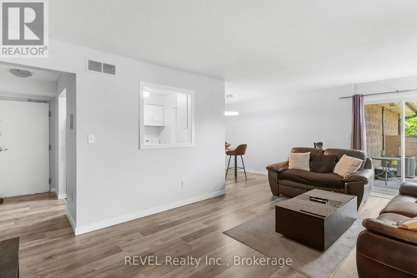 305 - 5222 PORTAGE ROAD, #305