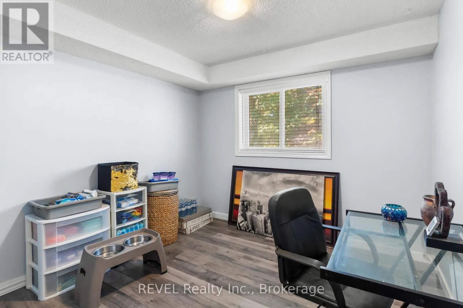 305 - 5222 PORTAGE ROAD, #305