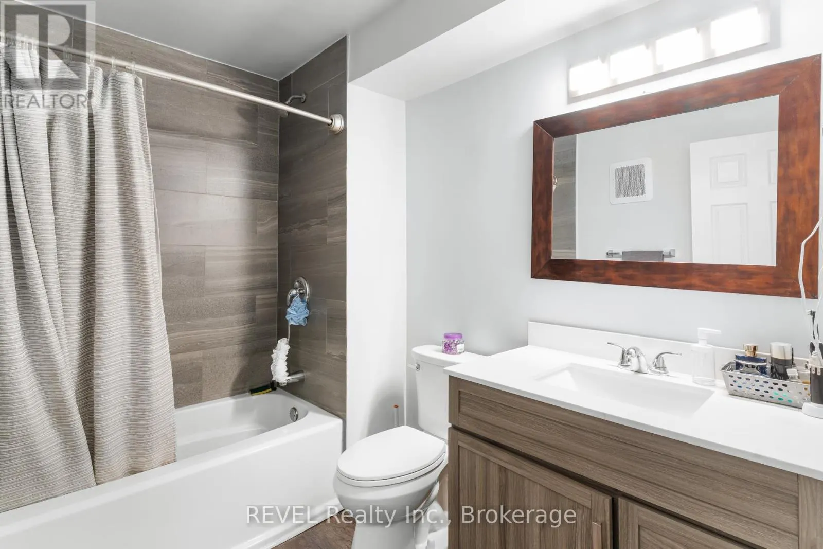 305 - 5222 PORTAGE ROAD, #305
