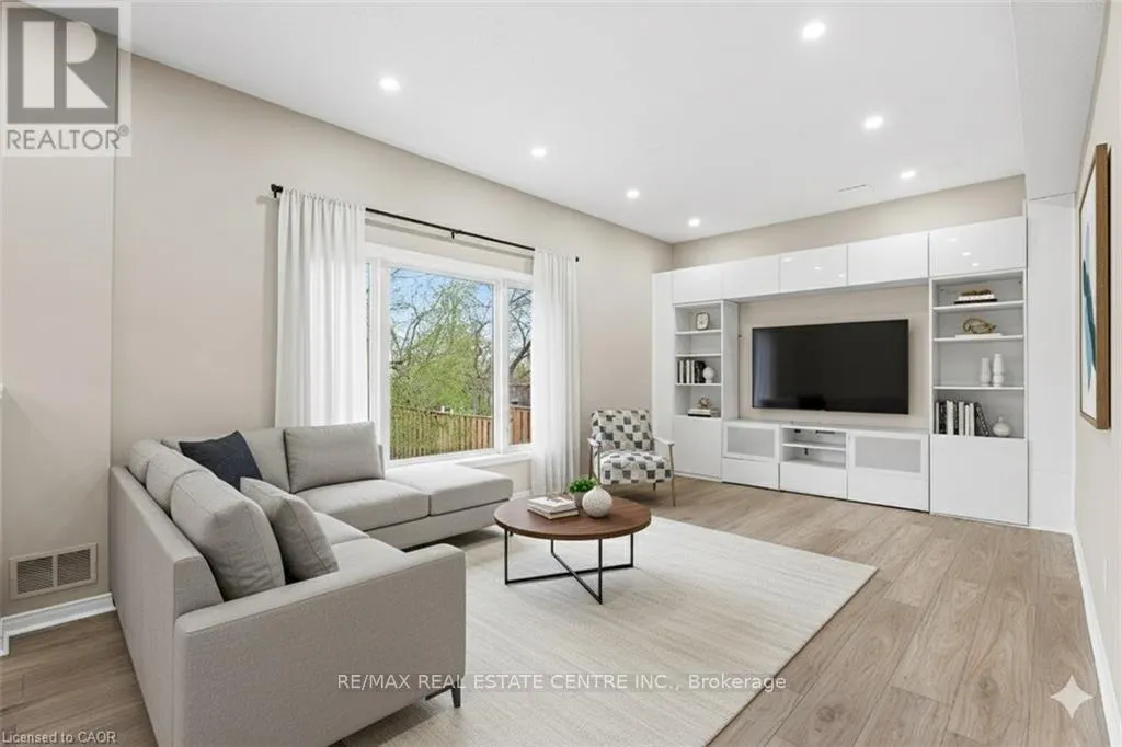 155 ELMIRA ROAD N