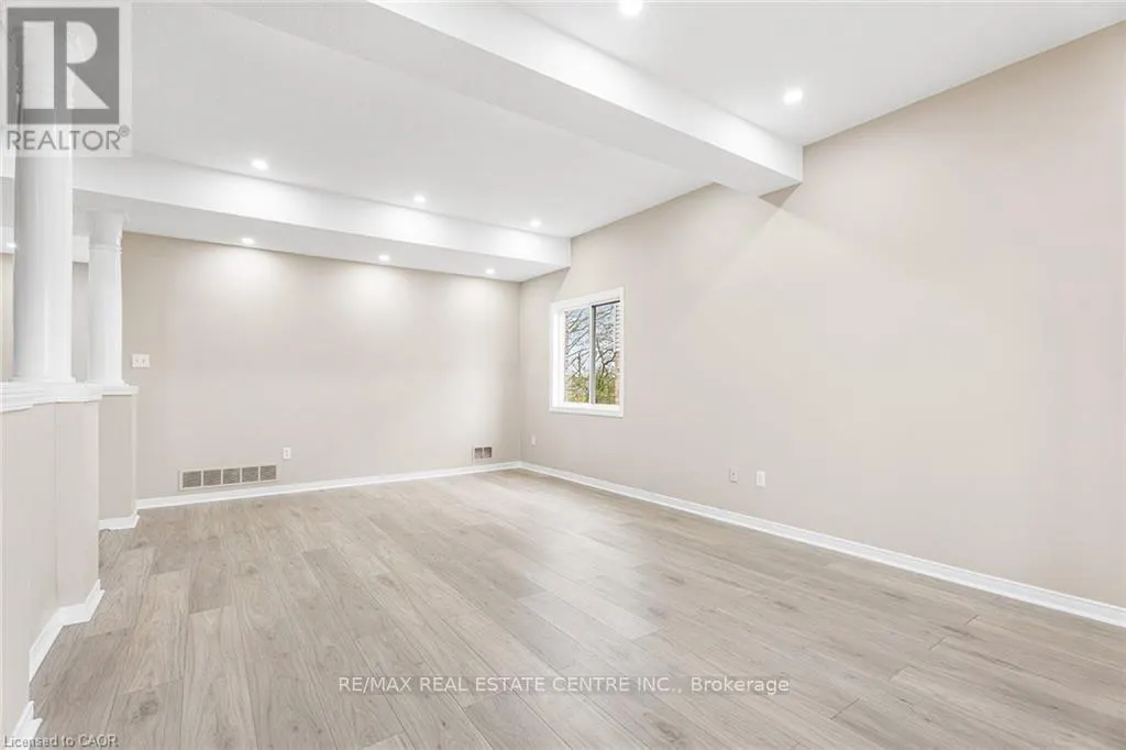 155 ELMIRA ROAD N