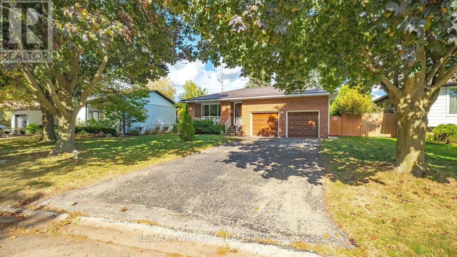 6 VENTNOR COURT