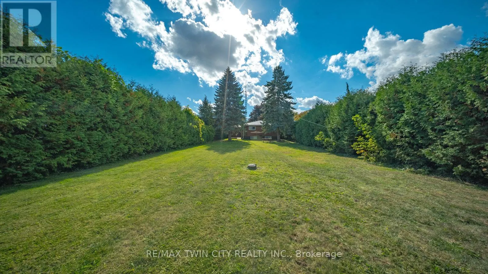 6 VENTNOR COURT