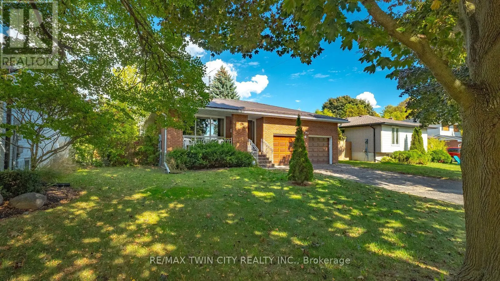6 VENTNOR COURT