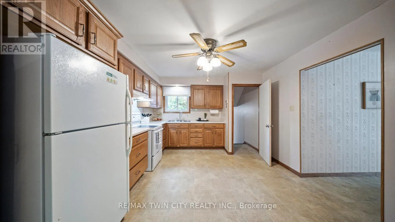 6 VENTNOR COURT