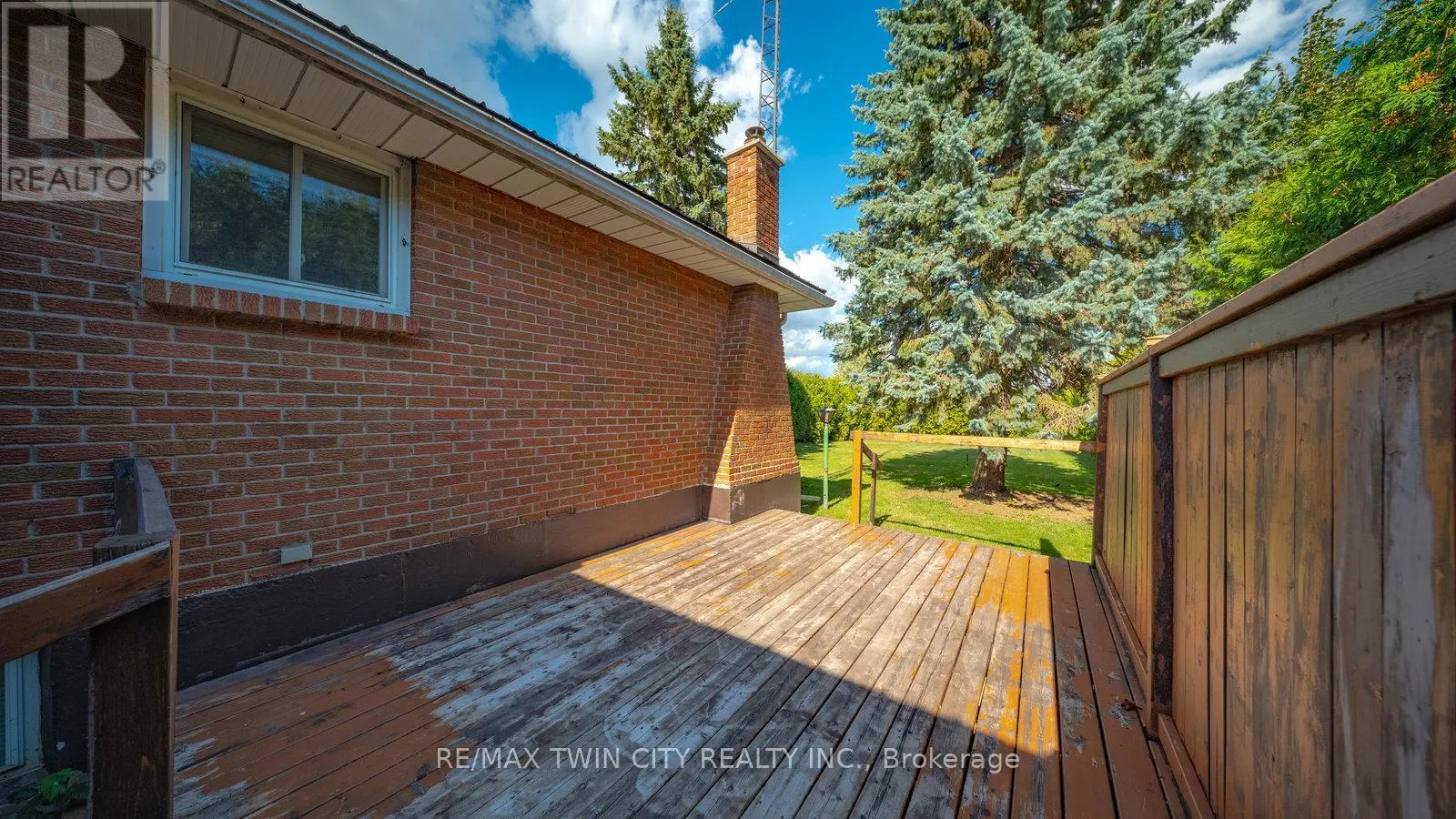 6 VENTNOR COURT