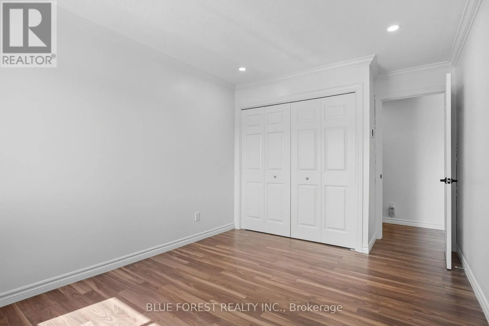 308 - 731 DEVERON CRESCENT, #308