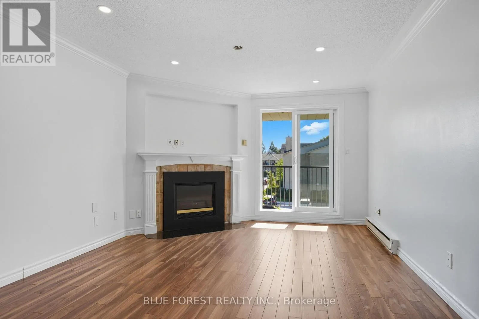 308 - 731 DEVERON CRESCENT, #308