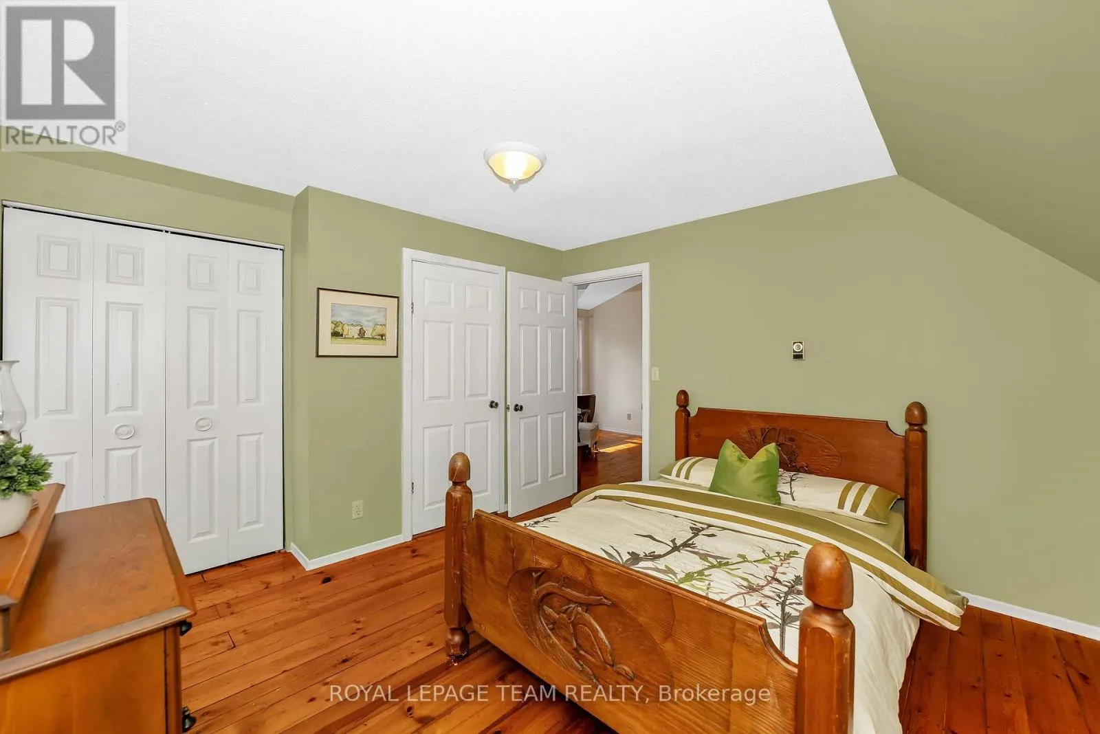 2307 SCRIVENS DRIVE