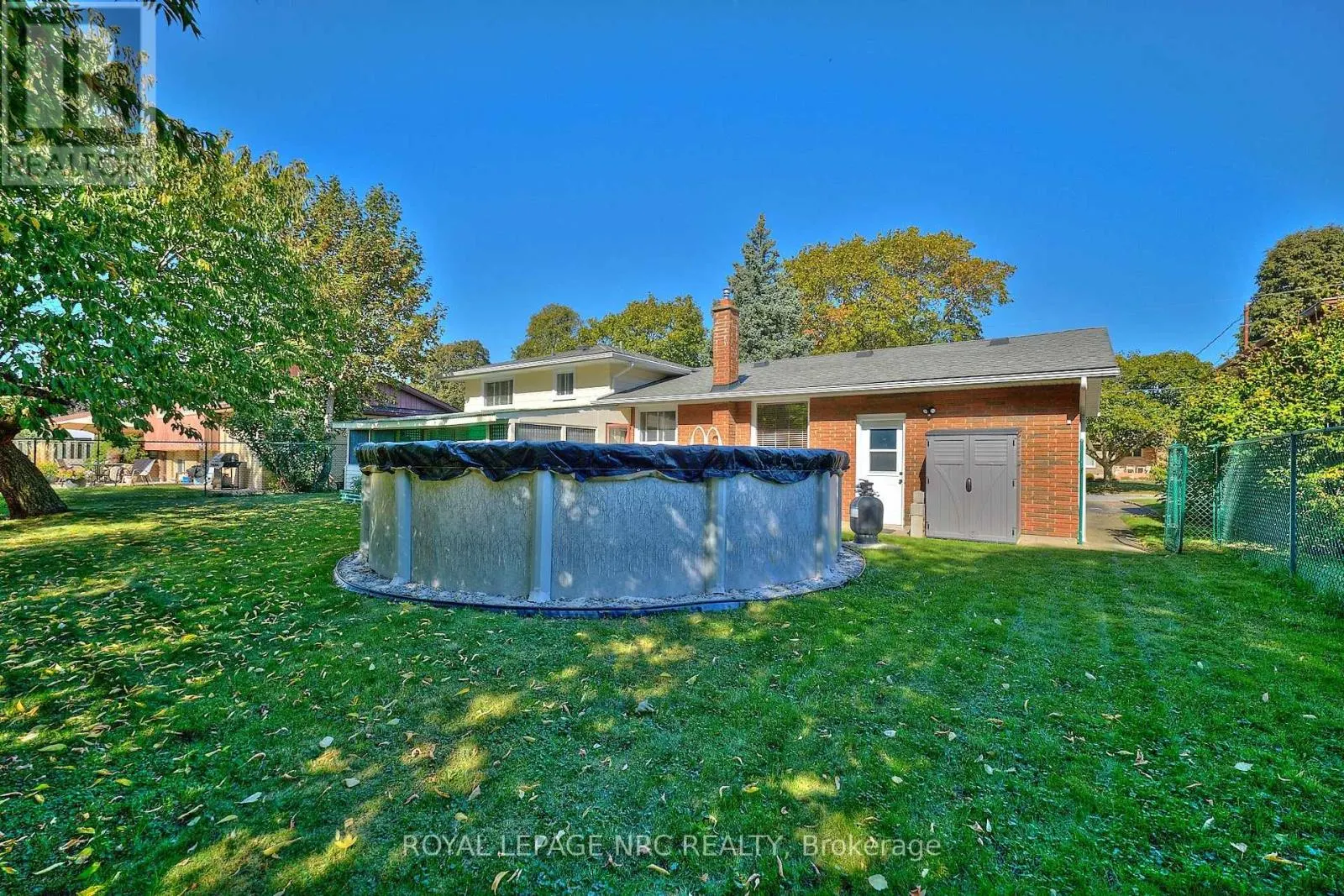 9 ROYAL MANOR DRIVE
