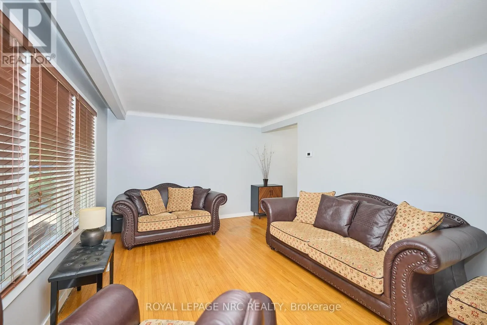 9 ROYAL MANOR DRIVE