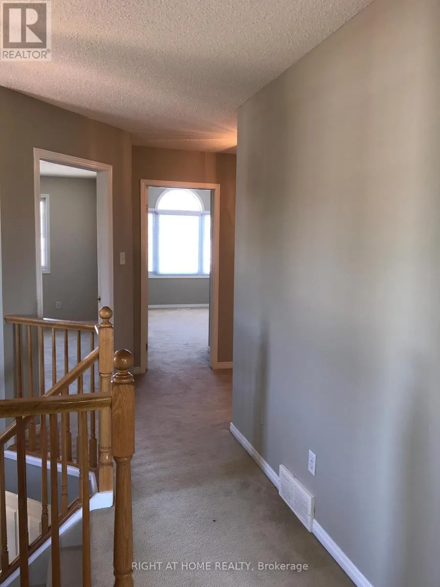 33 - 320 AMBLESIDE DRIVE