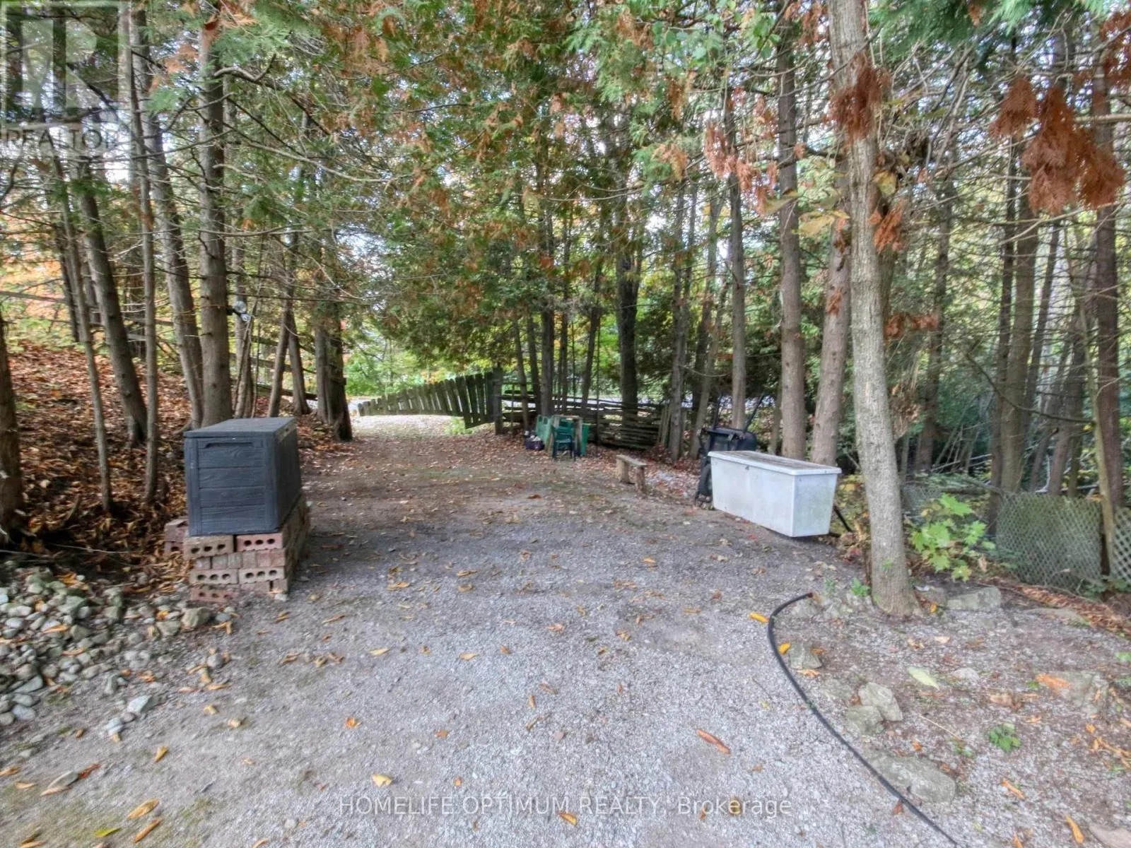 228 PIRATES GLEN DRIVE