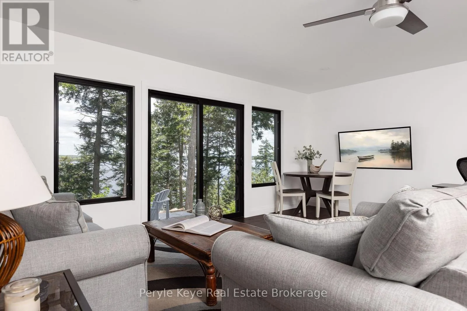 86 CLAREN CRESCENT