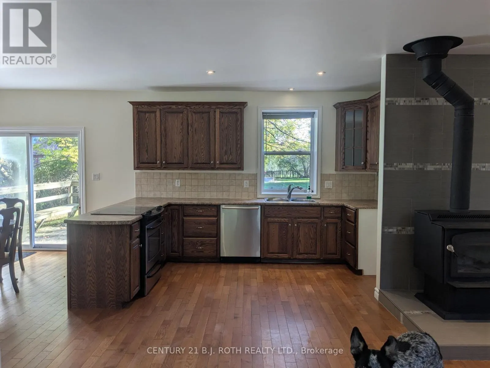 339 BRUCE ROAD 40 ROAD