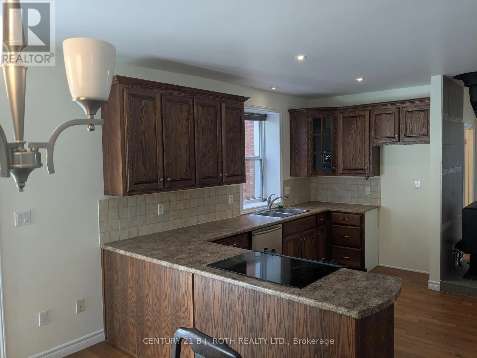 339 BRUCE ROAD 40 ROAD