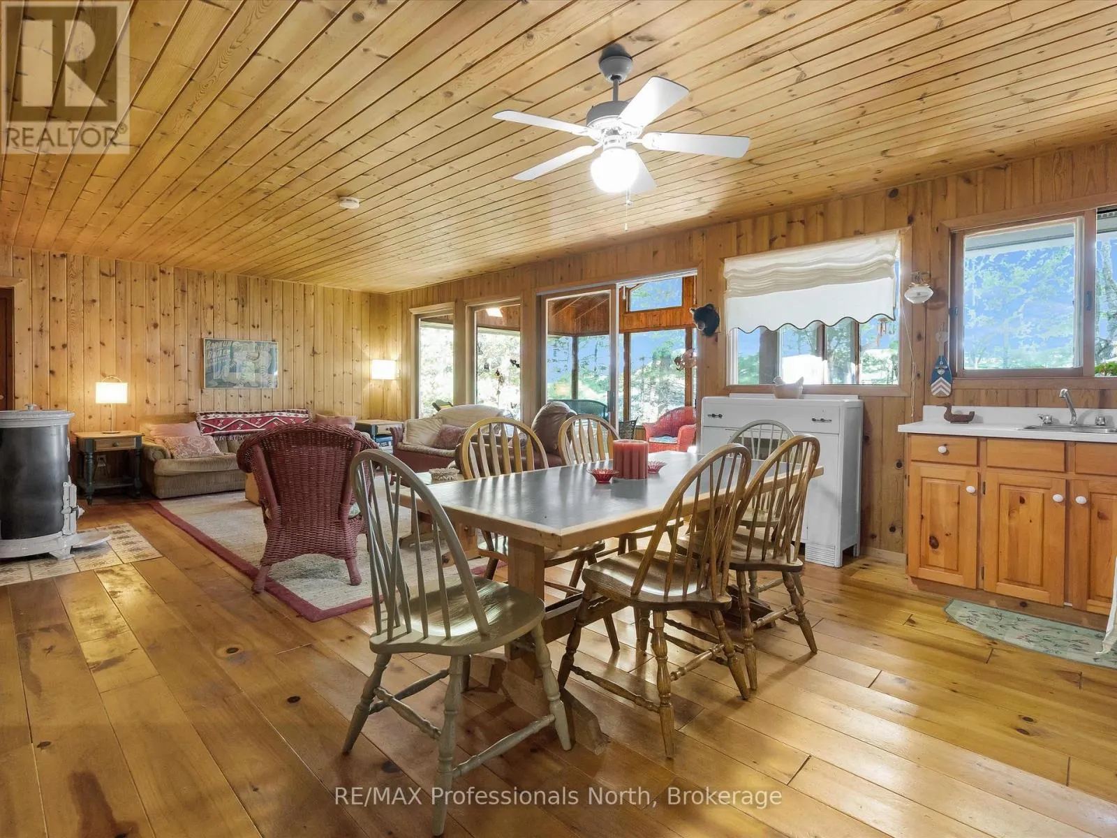 1401 ROCKSBOROUGH ROAD PVT 2